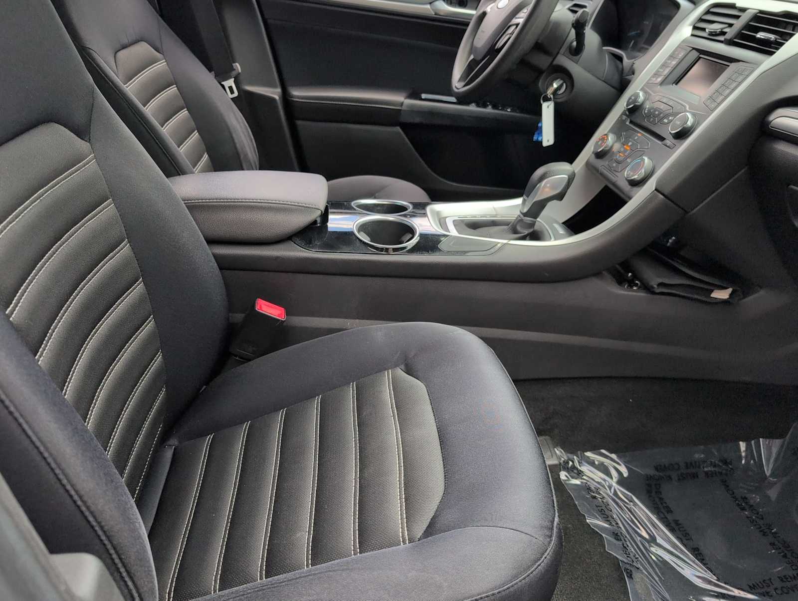 Thumbnail: 2013 Ford Fusion - 21