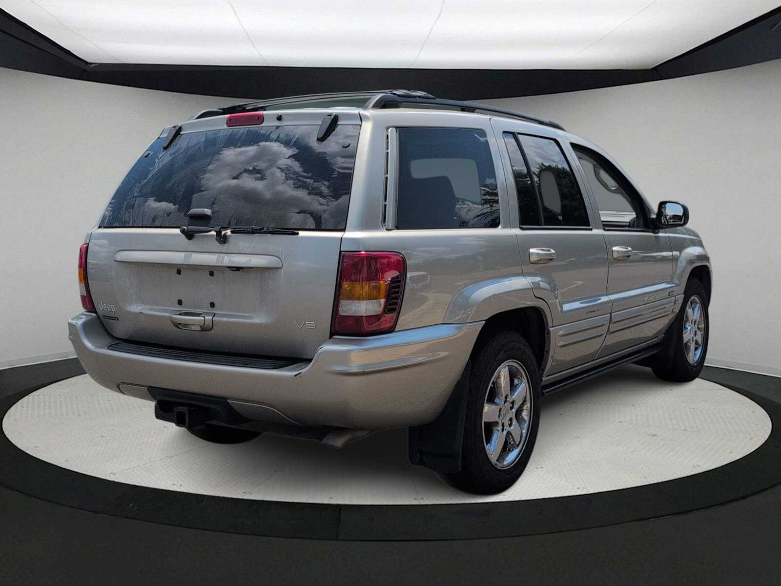 Thumbnail: 2004 Jeep Grand Cherokee - 8