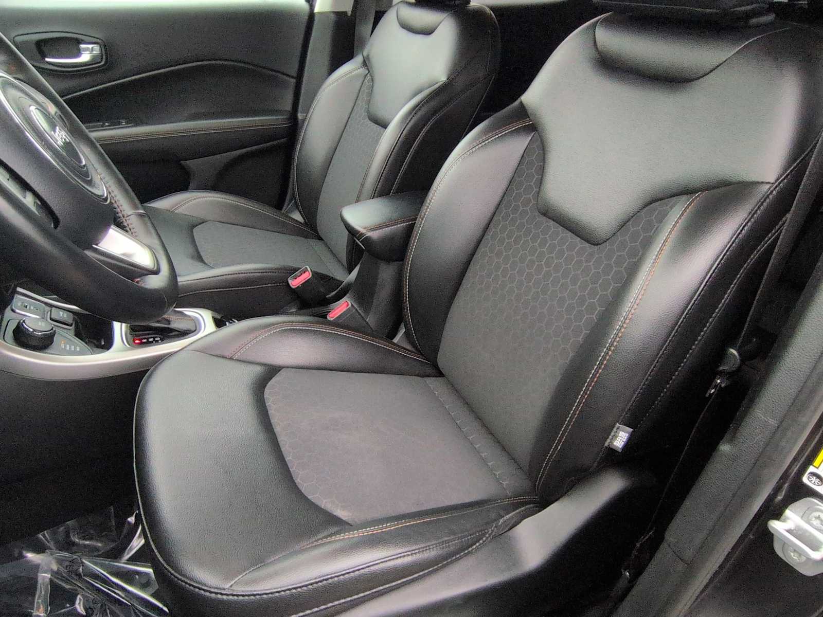 Thumbnail: 2019 Jeep Compass - 17