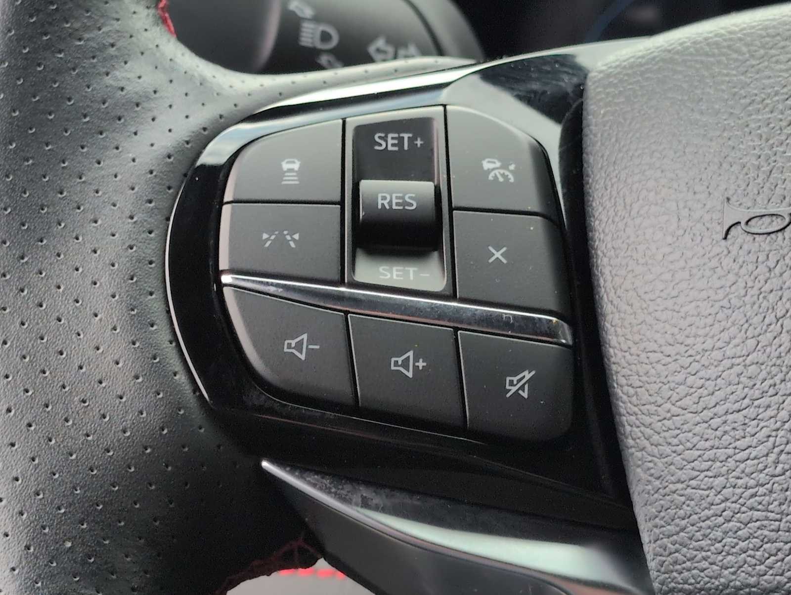 Thumbnail: 2025 Ford Explorer - 23