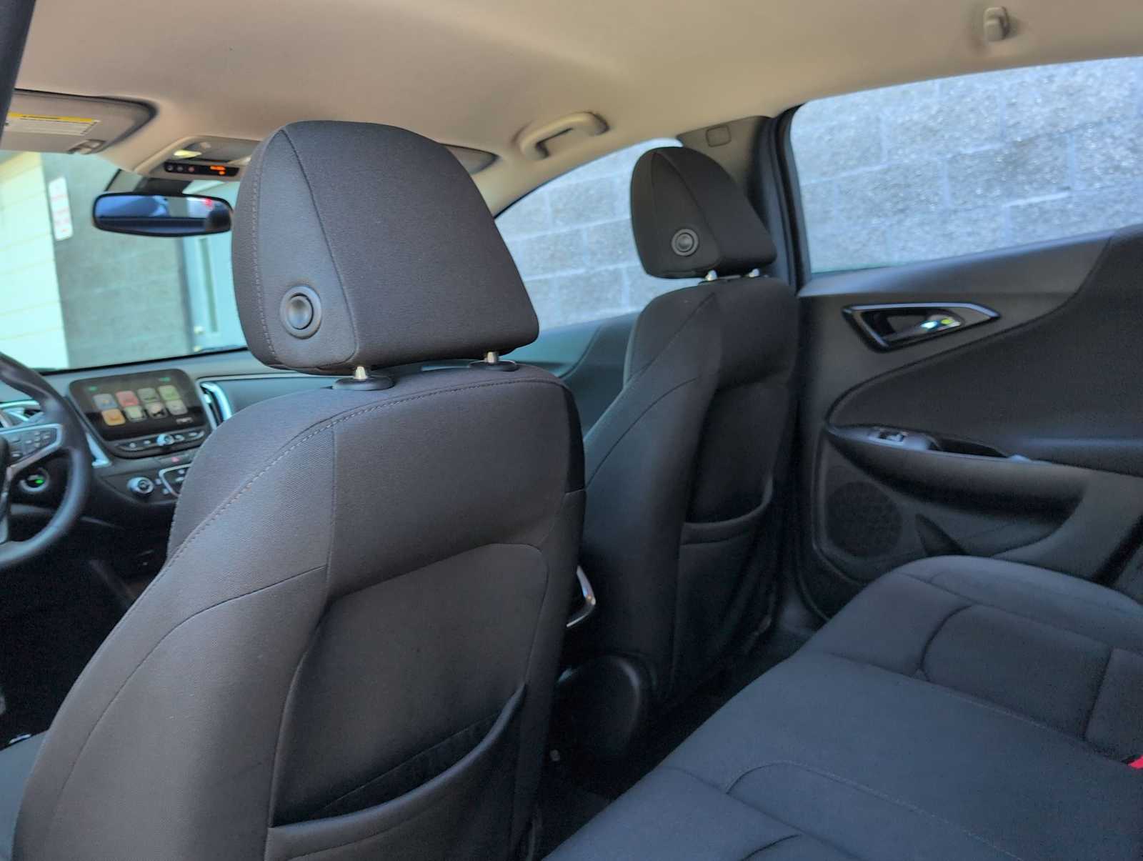 Thumbnail: 2016 Chevrolet Malibu - 18