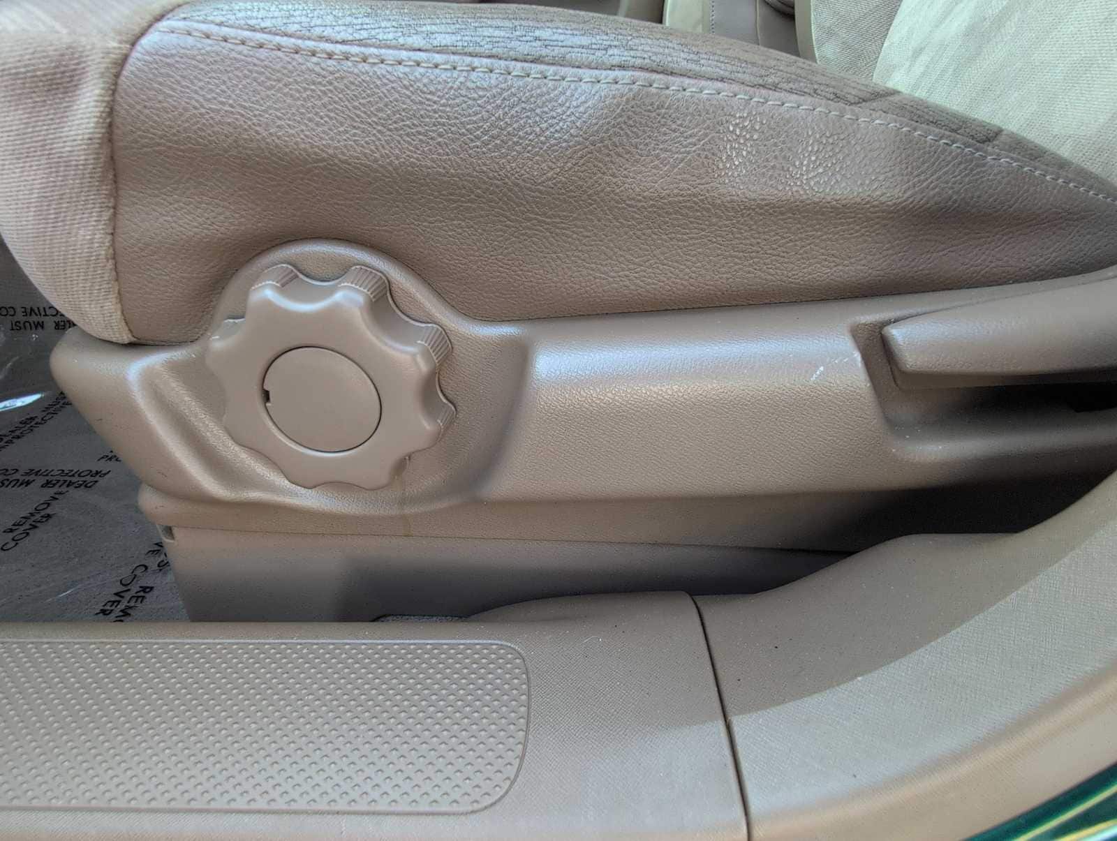 Thumbnail: 2004 Honda CR-V - 18