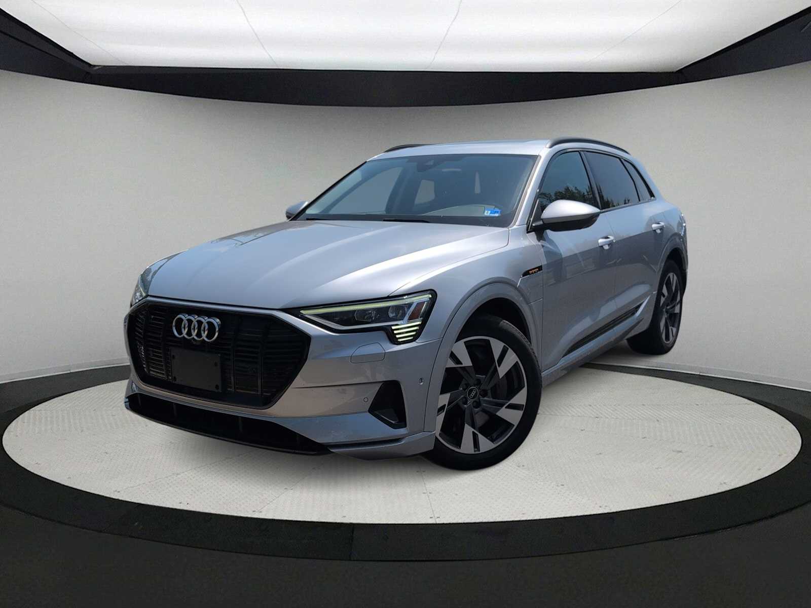 2022 Audi e-tron Premium -
                  Sterling, VA