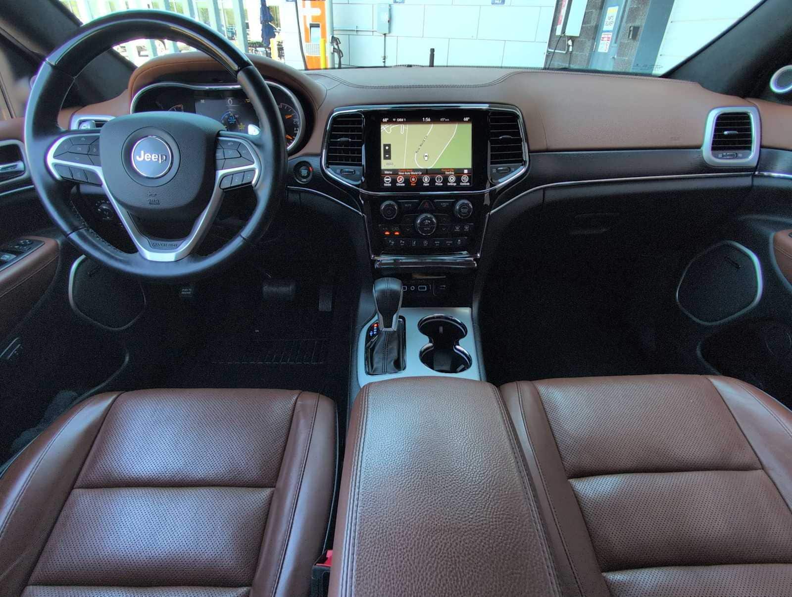 Thumbnail: 2020 Jeep Grand Cherokee - 15