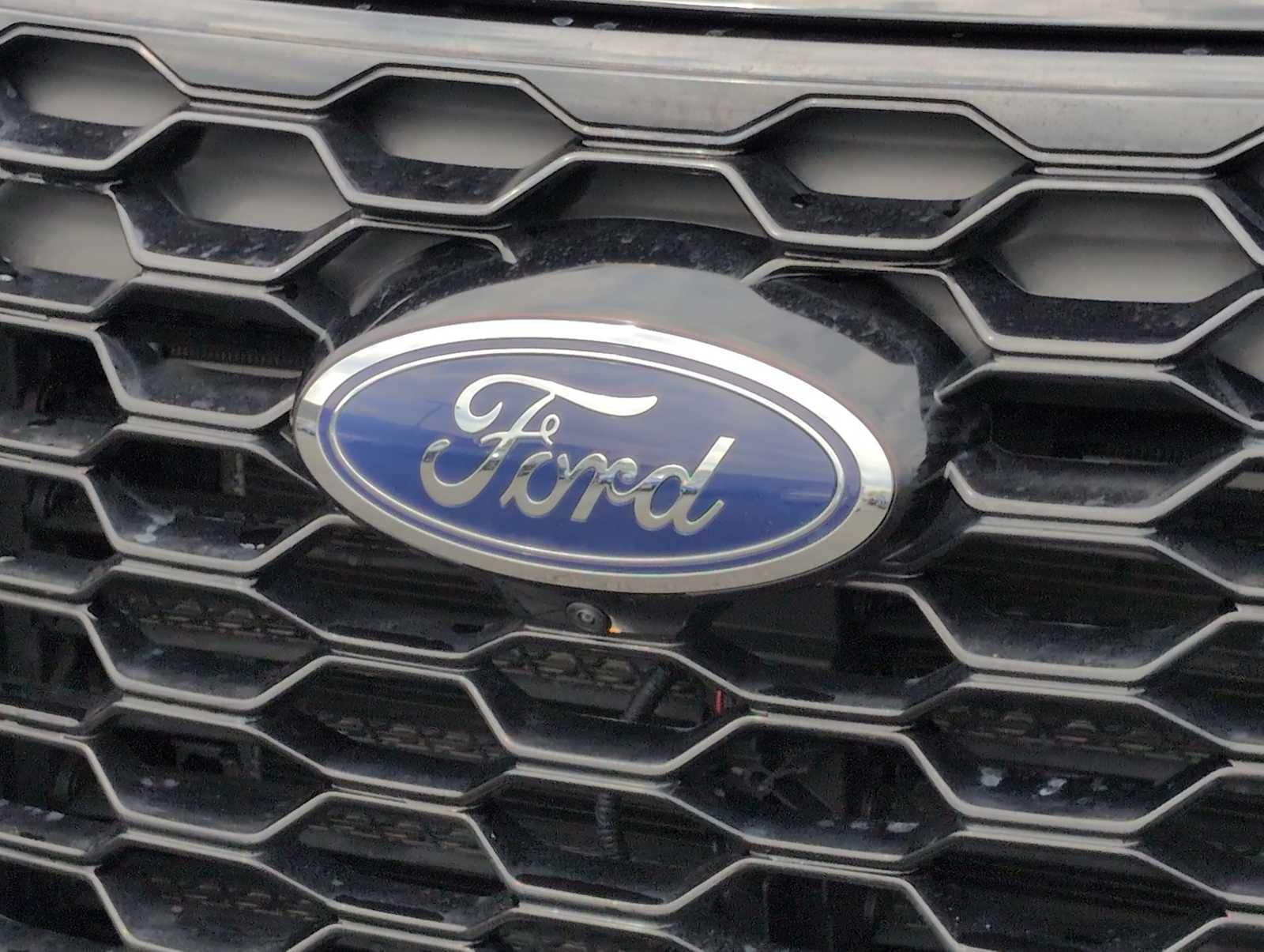 Thumbnail: 2025 Ford Explorer - 12