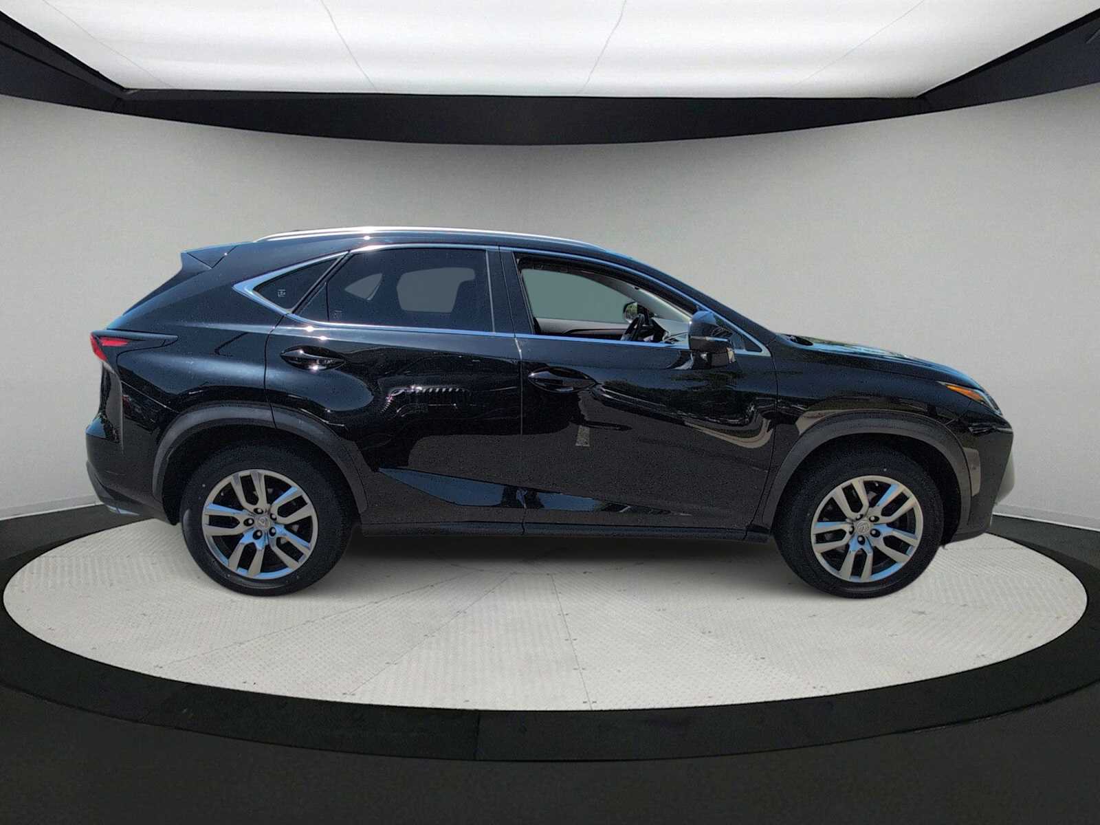 Thumbnail: 2015 Lexus NX - 9