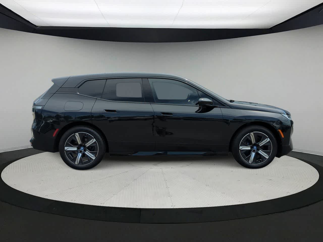 Thumbnail: 2025 BMW iX - 9