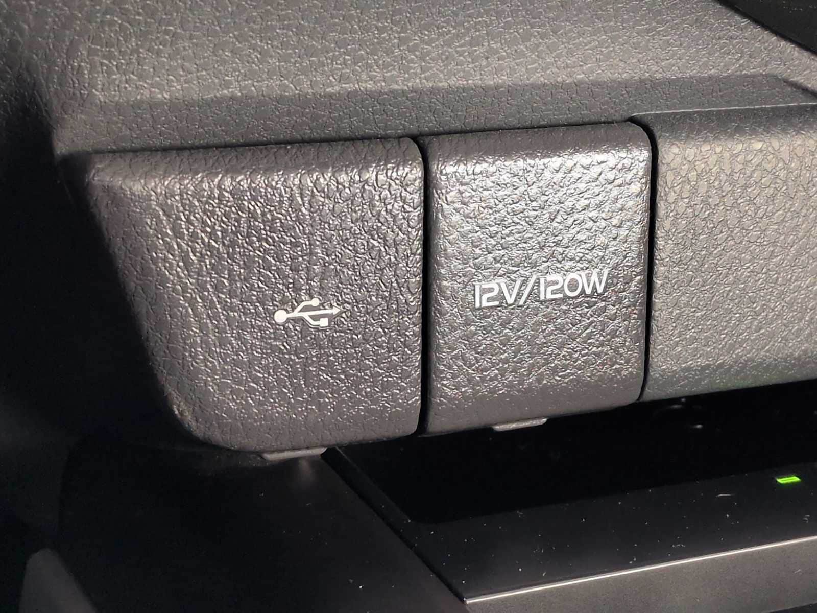 Thumbnail: 2022 Toyota Camry - 30