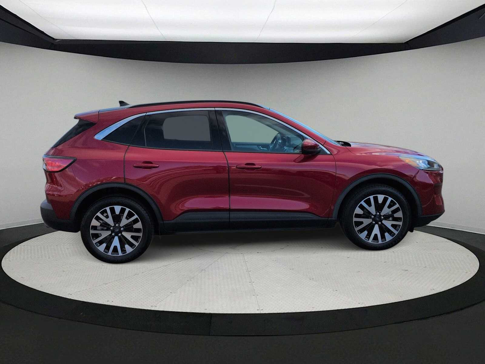 Thumbnail: 2020 Ford Escape - 9