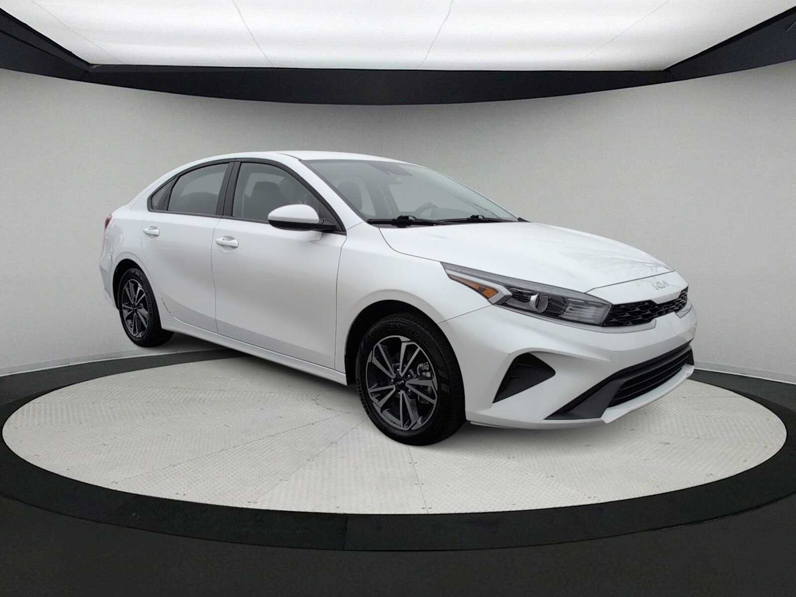 Thumbnail: 2024 Kia Forte - 2