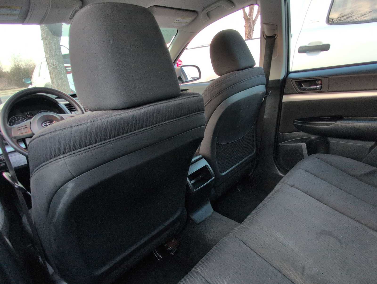 Thumbnail: 2011 Subaru Outback - 17