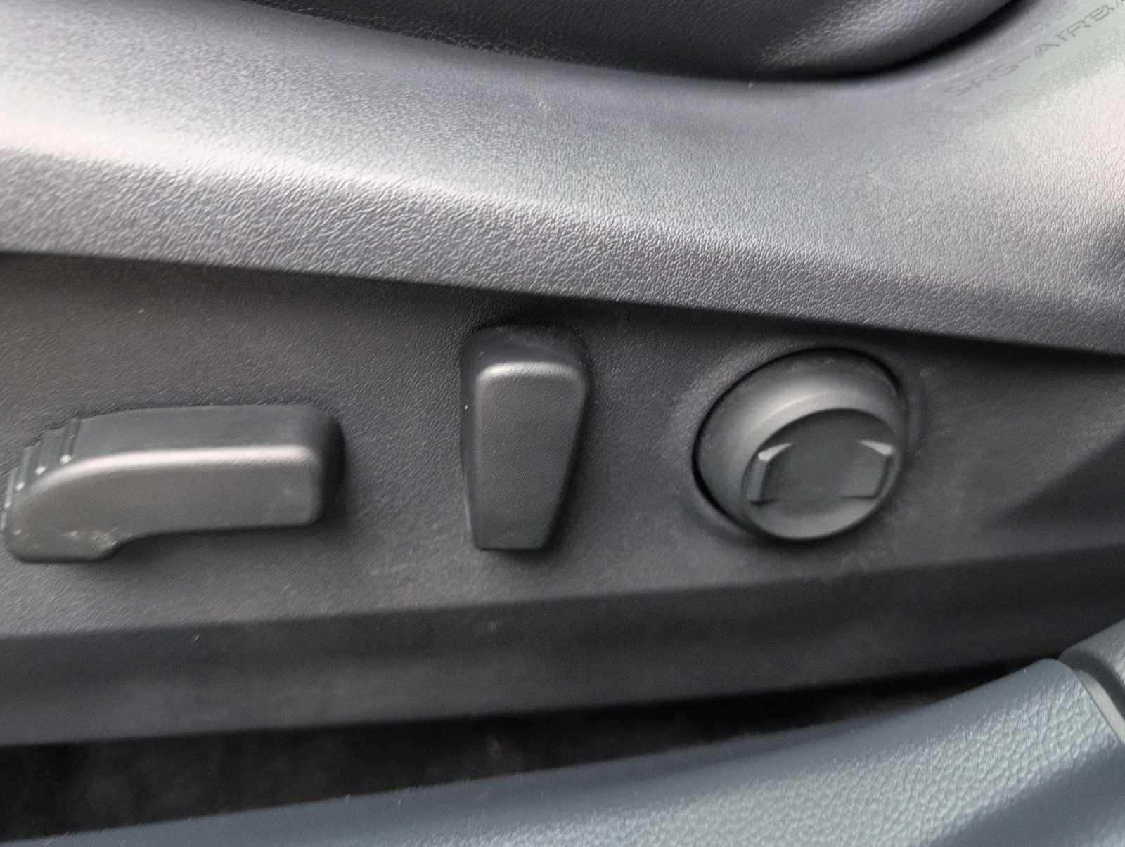 Thumbnail: 2022 Subaru Outback - 17