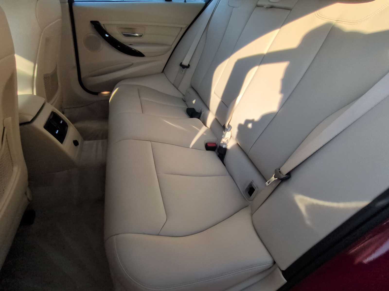 Thumbnail: 2014 BMW 3 Series - 20