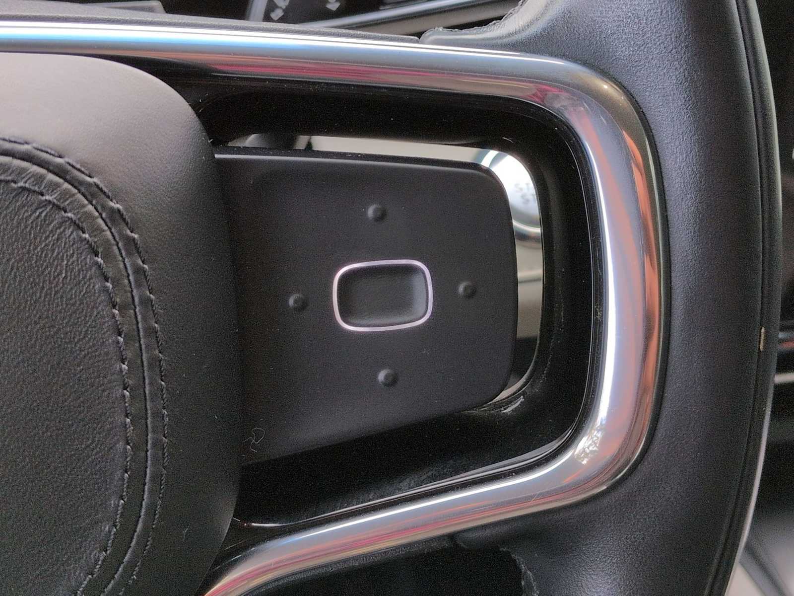 Thumbnail: 2024 Lincoln Nautilus - 24