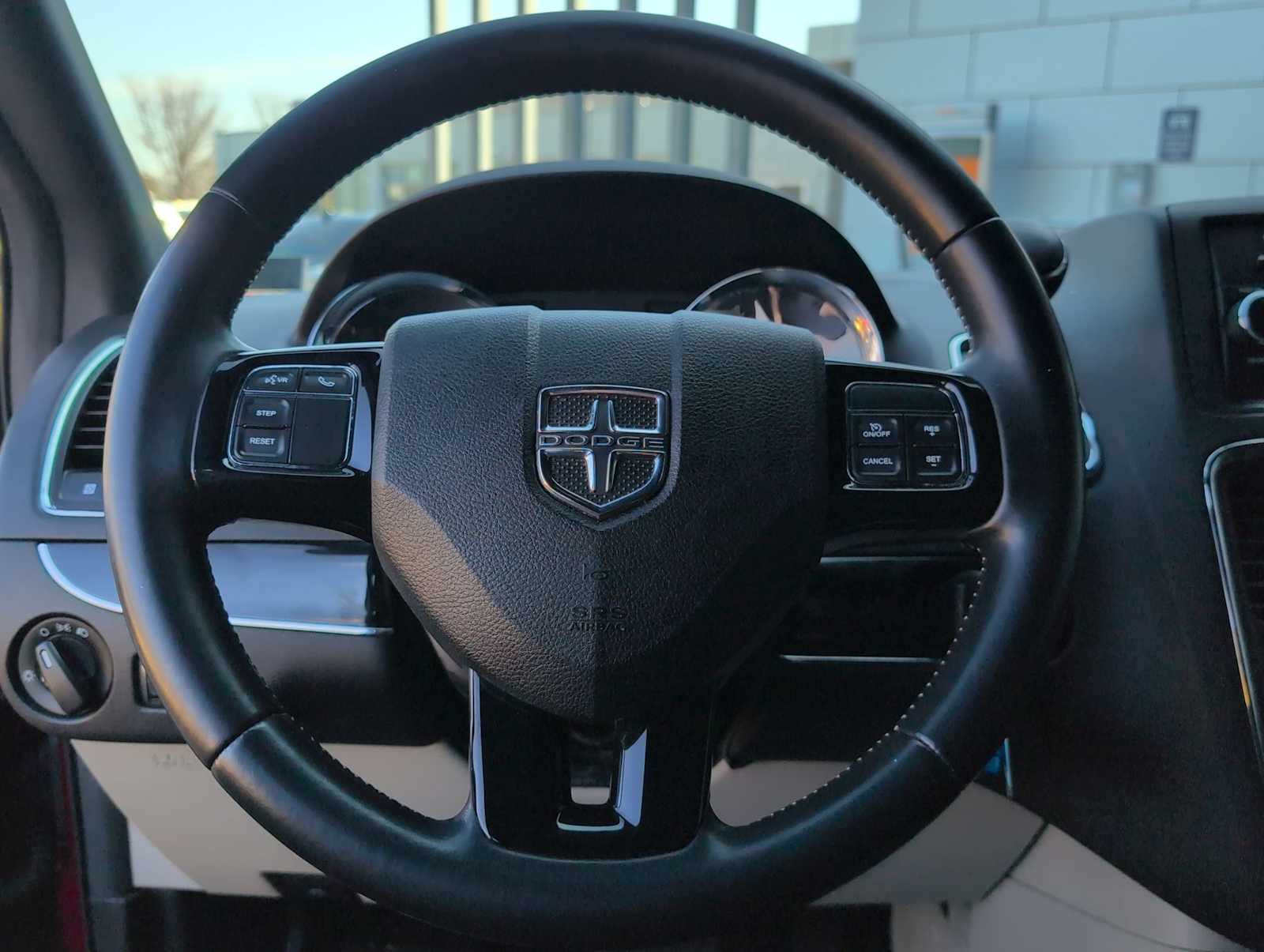 Thumbnail: 2015 Dodge Grand Caravan - 20