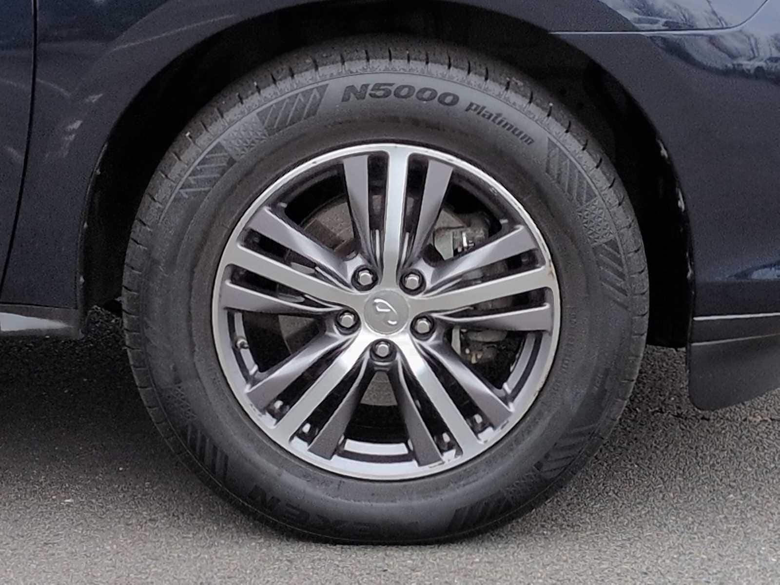 Thumbnail: 2017 INFINITI QX60 - 14