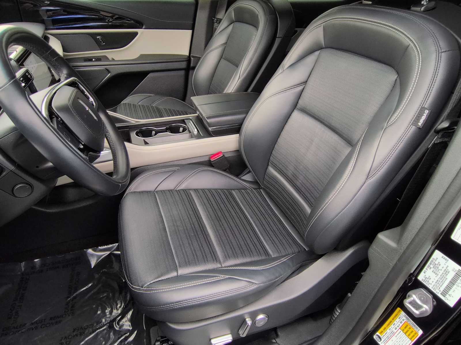 Thumbnail: 2024 Lincoln Nautilus - 16