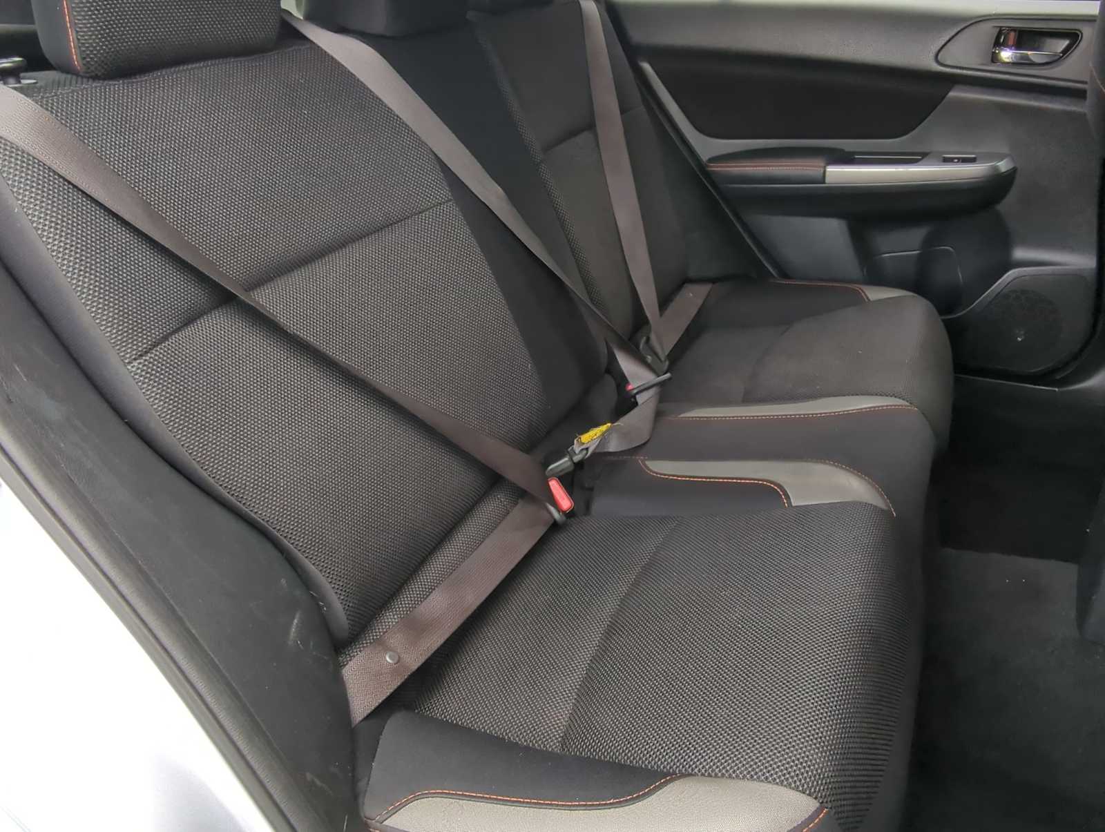 2016 Subaru Crosstrek Premium 11