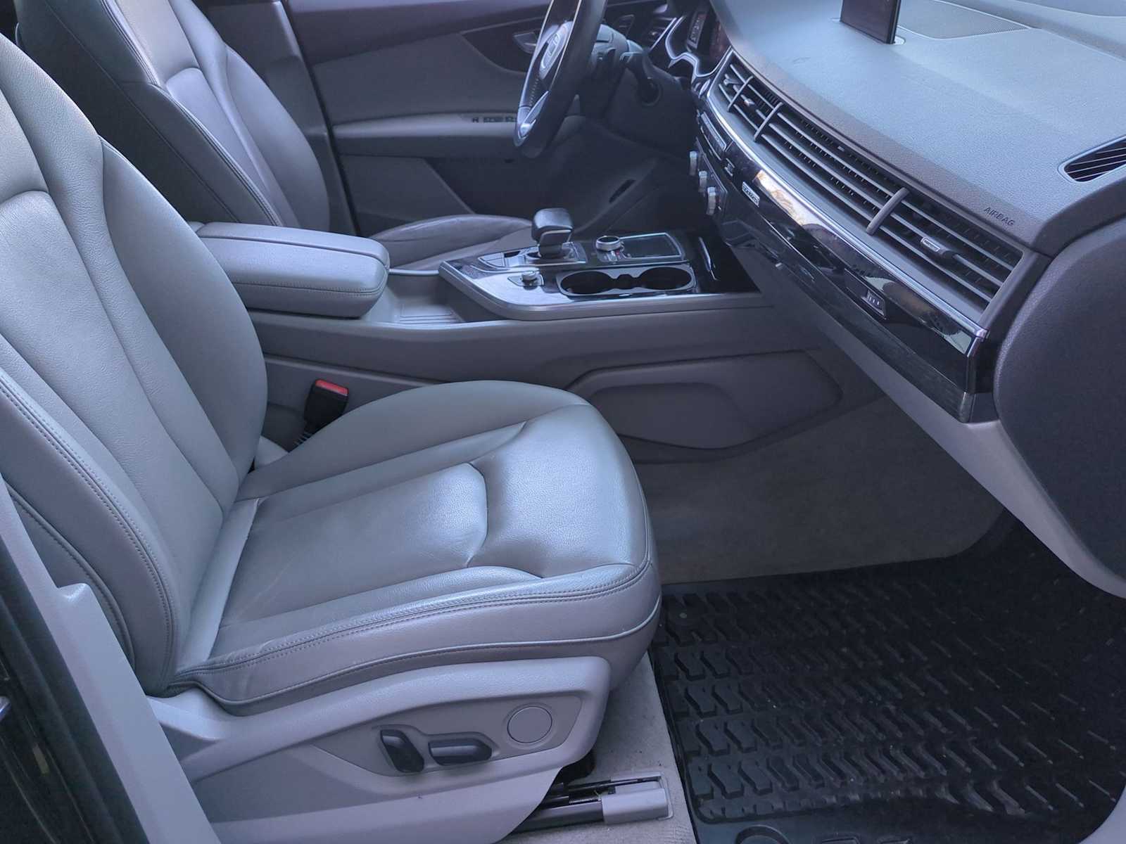 Thumbnail: 2018 Audi Q7 - 23