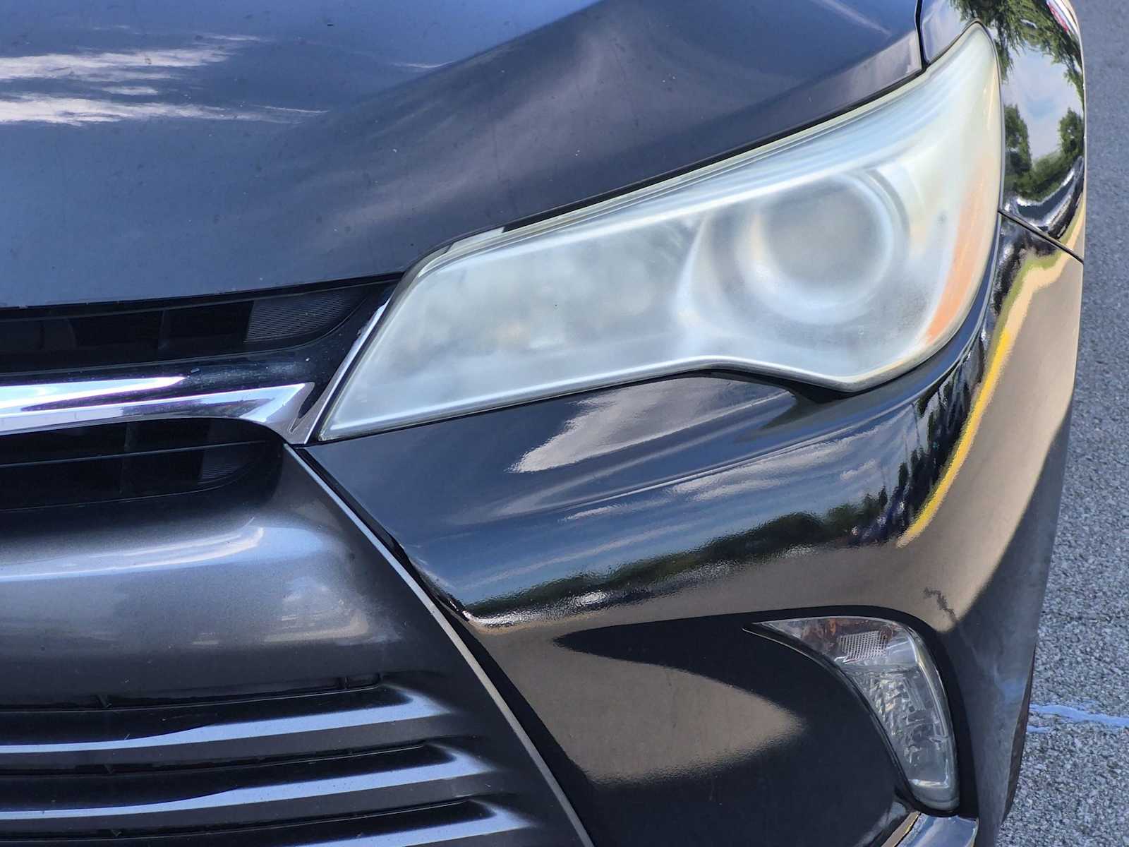 2016 Toyota Camry XLE - Photo 11