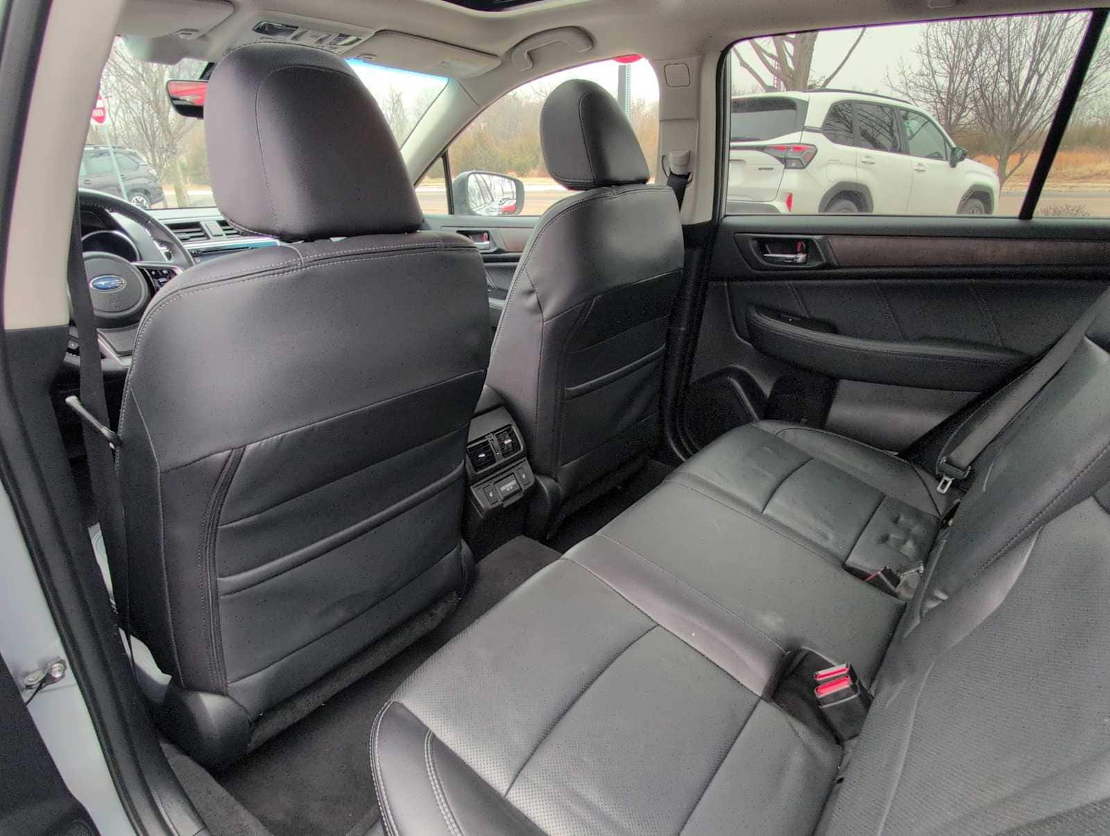 Thumbnail: 2018 Subaru Outback - 17