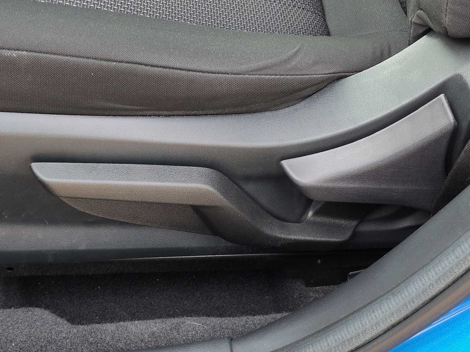 Thumbnail: 2023 Subaru Impreza - 18