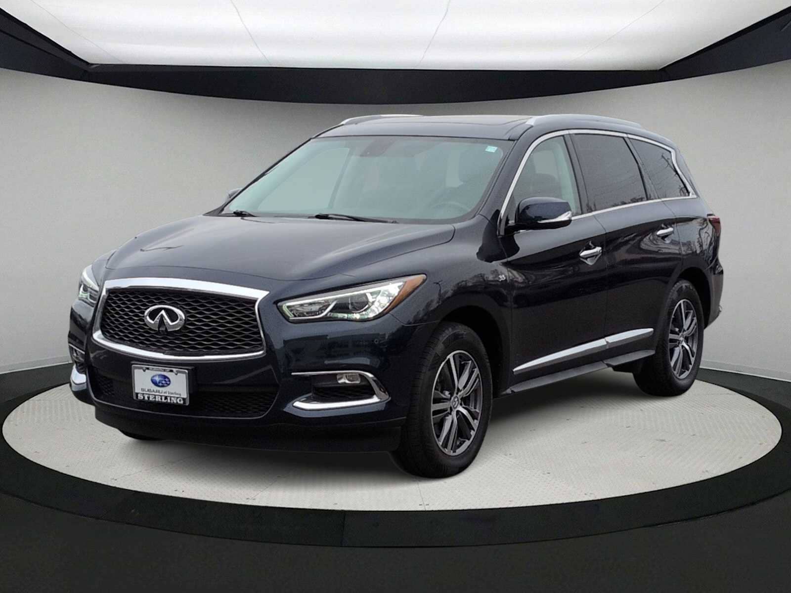 Thumbnail: 2017 INFINITI QX60 - 4
