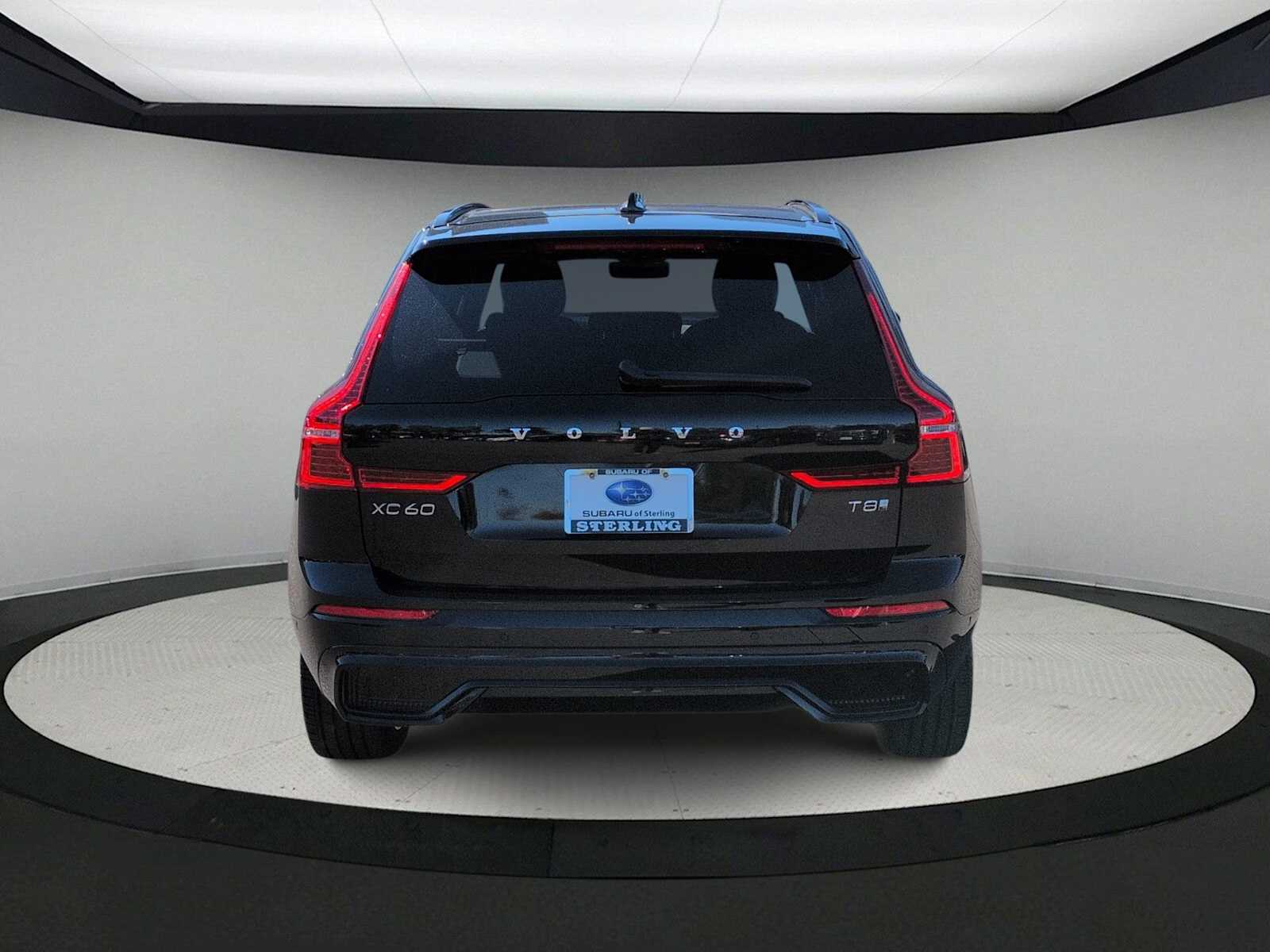 Thumbnail: 2025 Volvo XC60 - 7