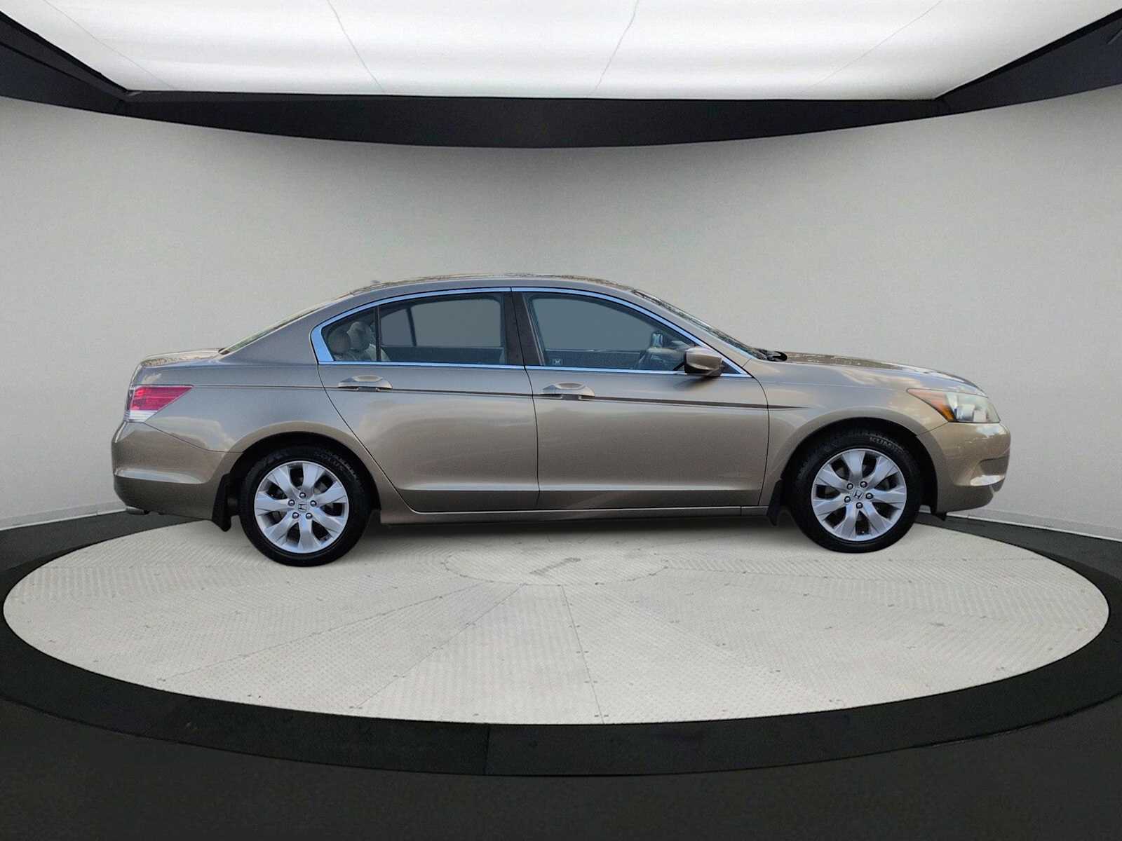 Thumbnail: 2010 Honda Accord - 9