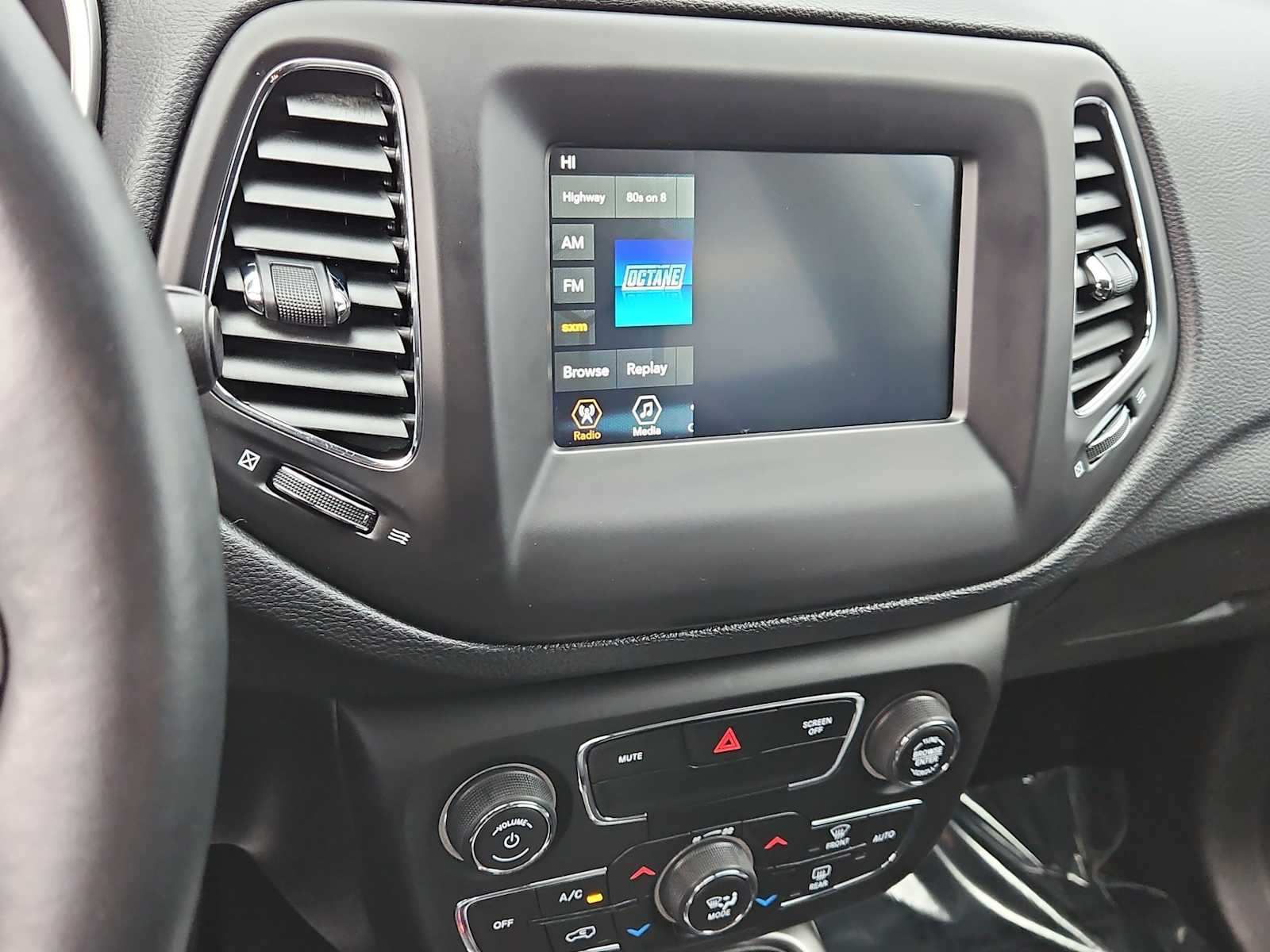 Thumbnail: 2019 Jeep Compass - 27