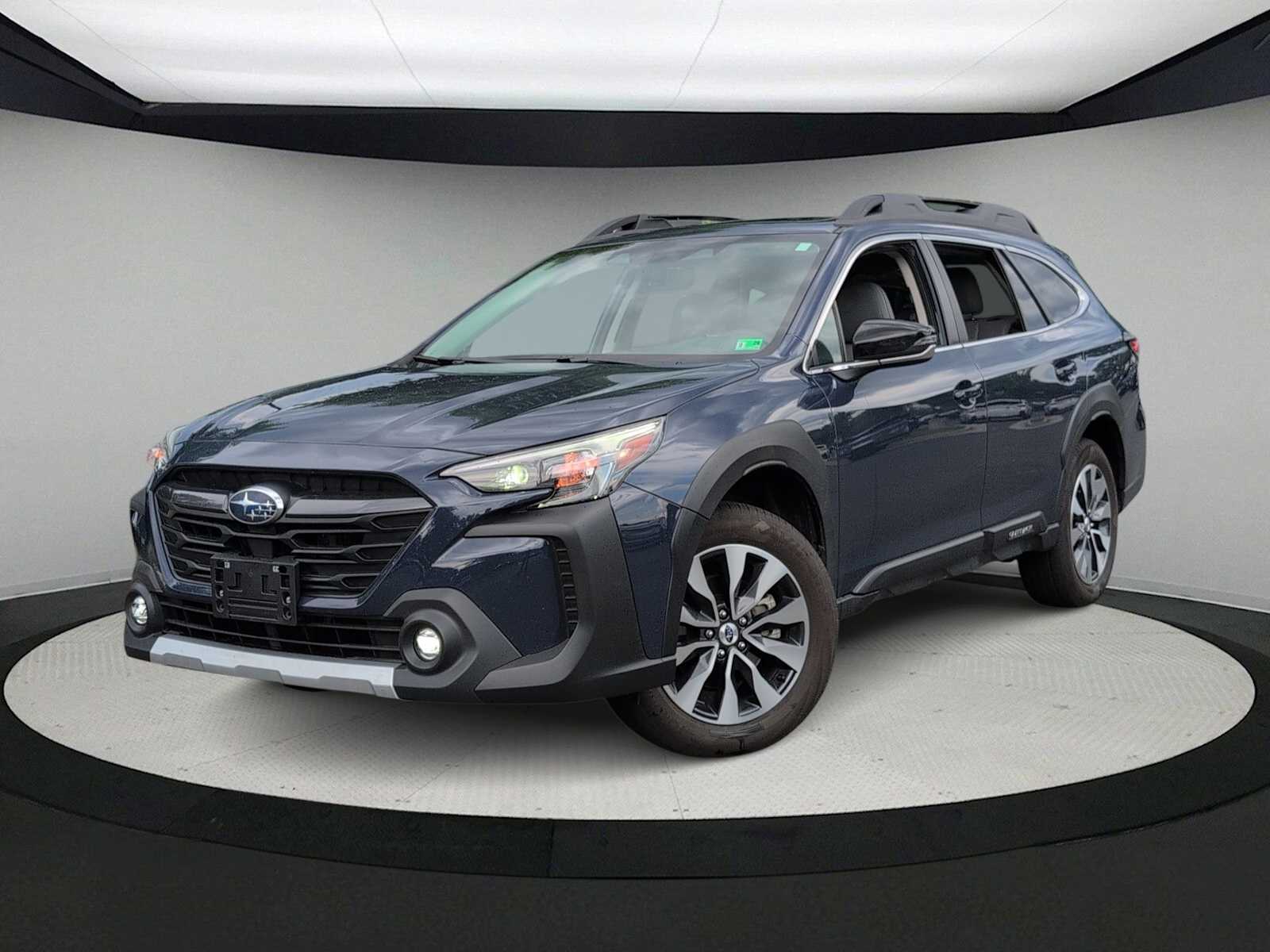 2025 Subaru Outback Limited's photo