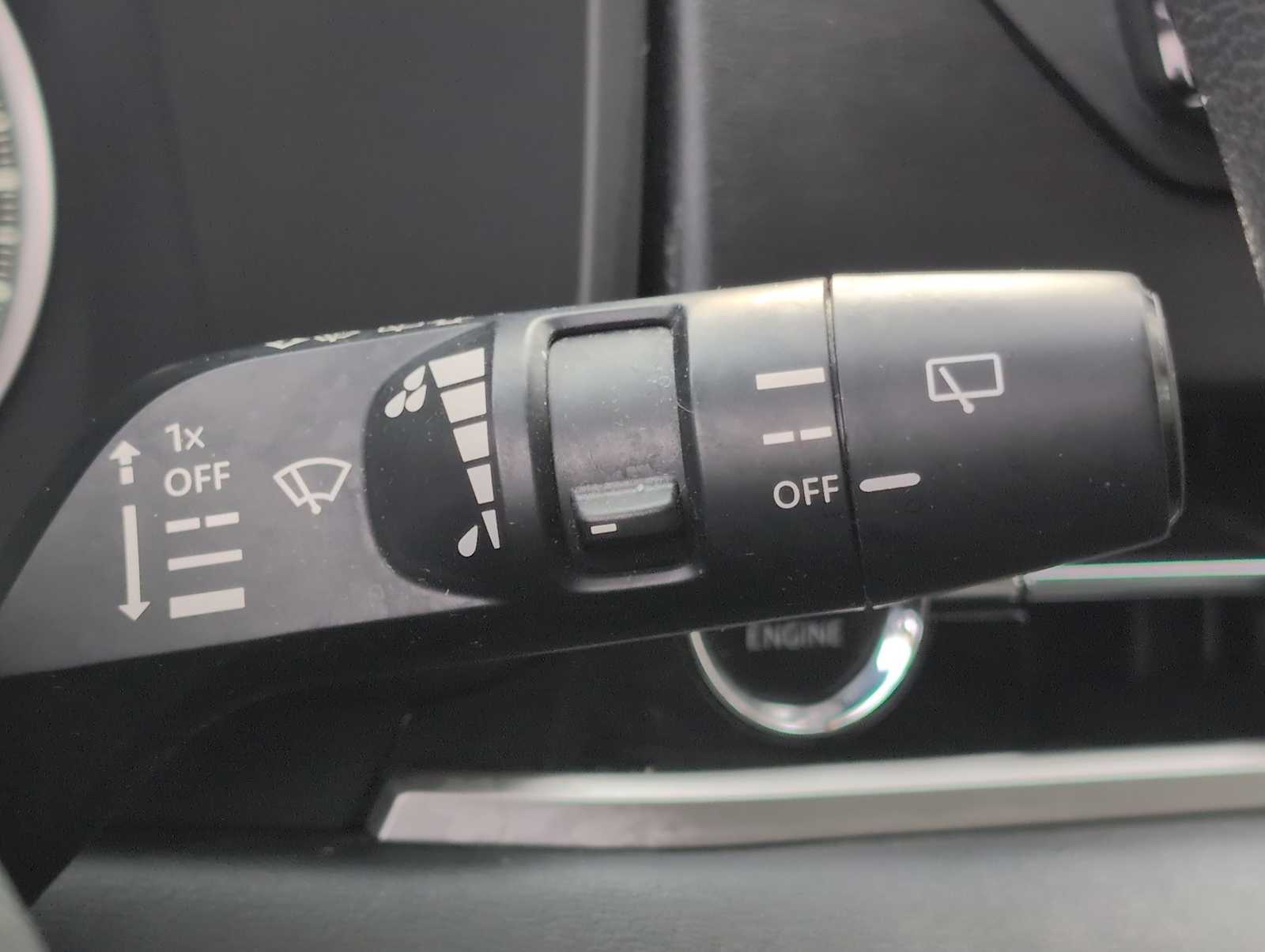 Thumbnail: 2022 Mitsubishi Outlander - 25