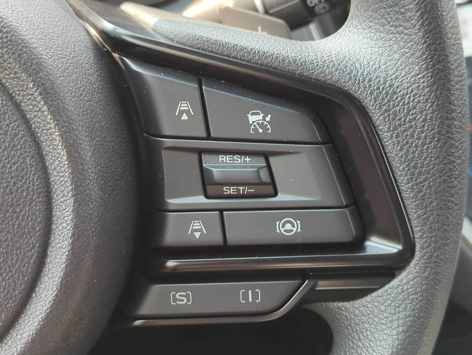 2025 Subaru Crosstrek Premium 17