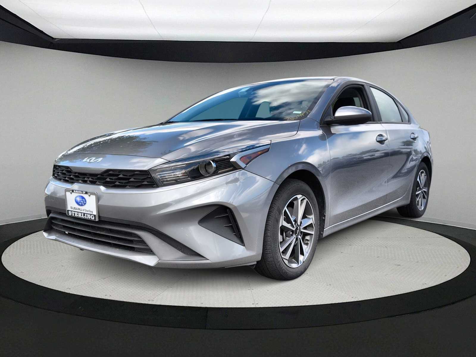 Thumbnail: 2023 Kia Forte - 8