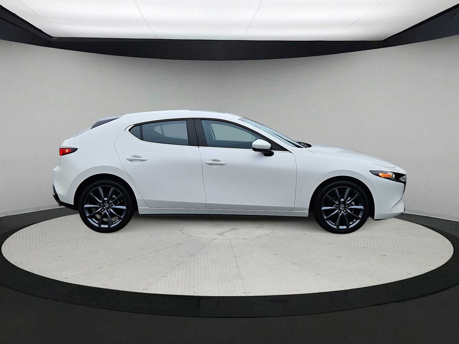 Thumbnail: 2024 Mazda Mazda3 - 9