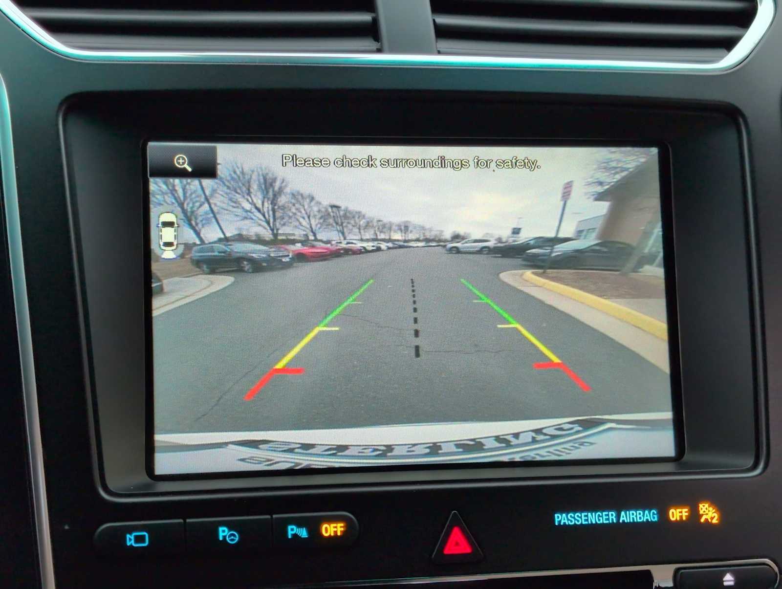 Thumbnail: 2016 Ford Explorer - 28