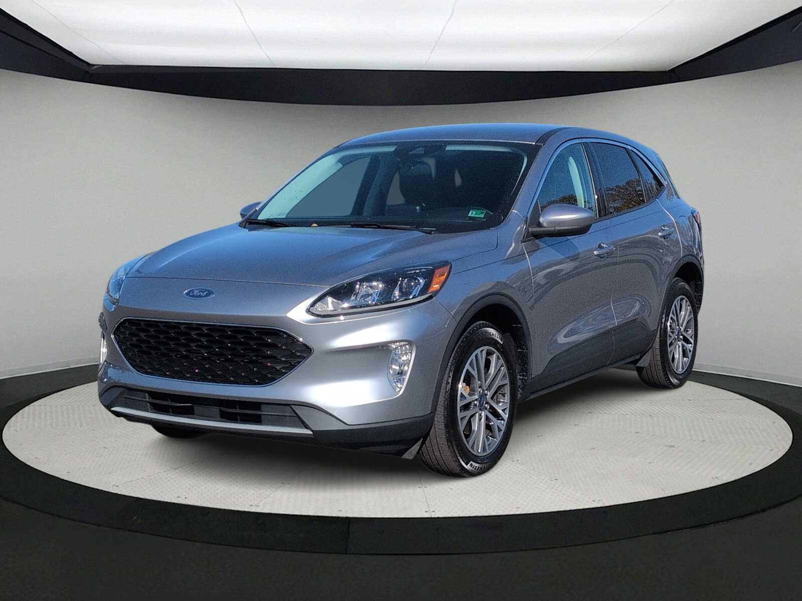 Thumbnail: 2022 Ford Escape - 4