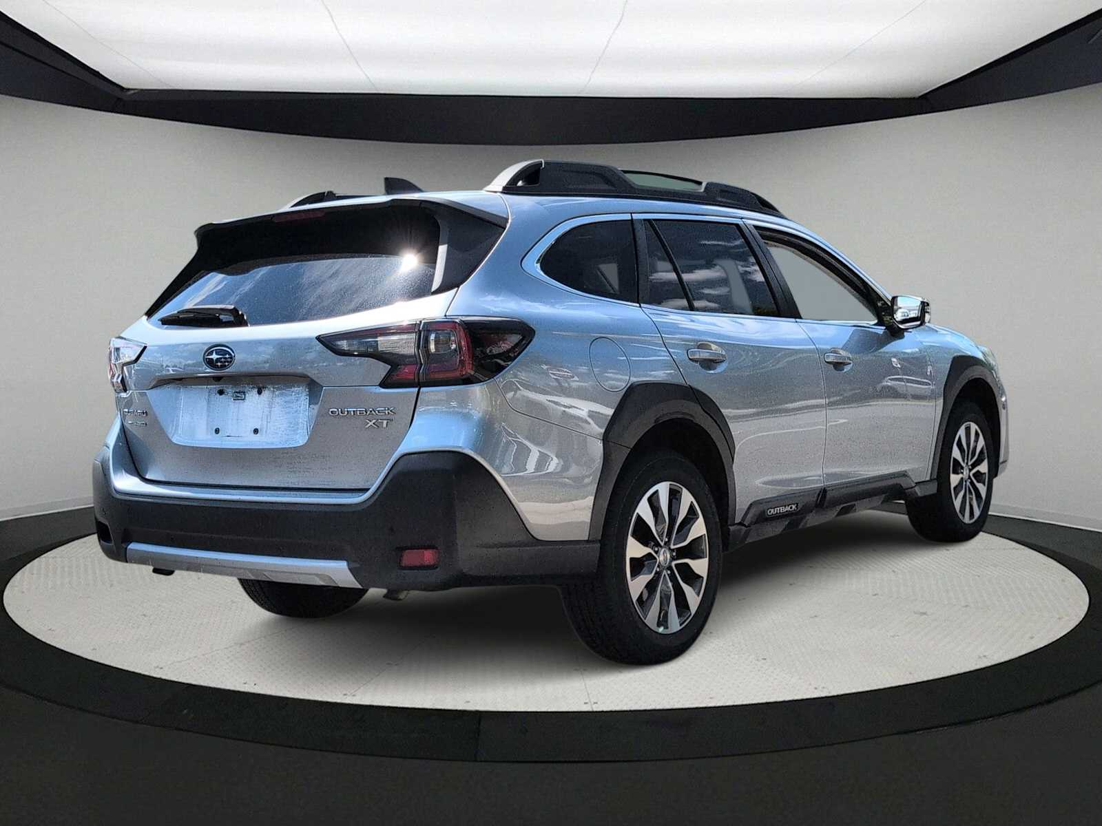 Thumbnail: 2023 Subaru Outback - 8