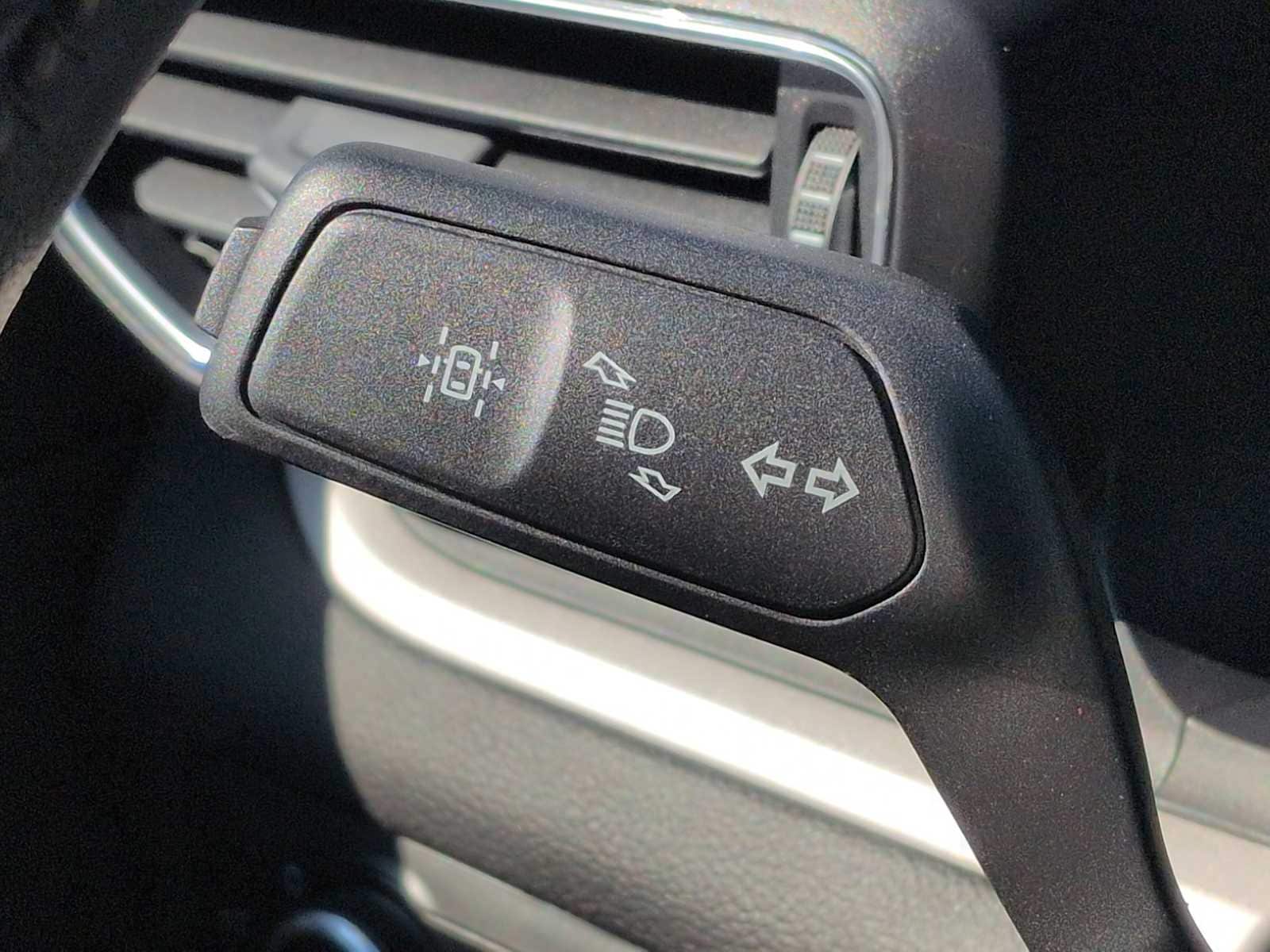 Thumbnail: 2023 Ford Explorer - 27