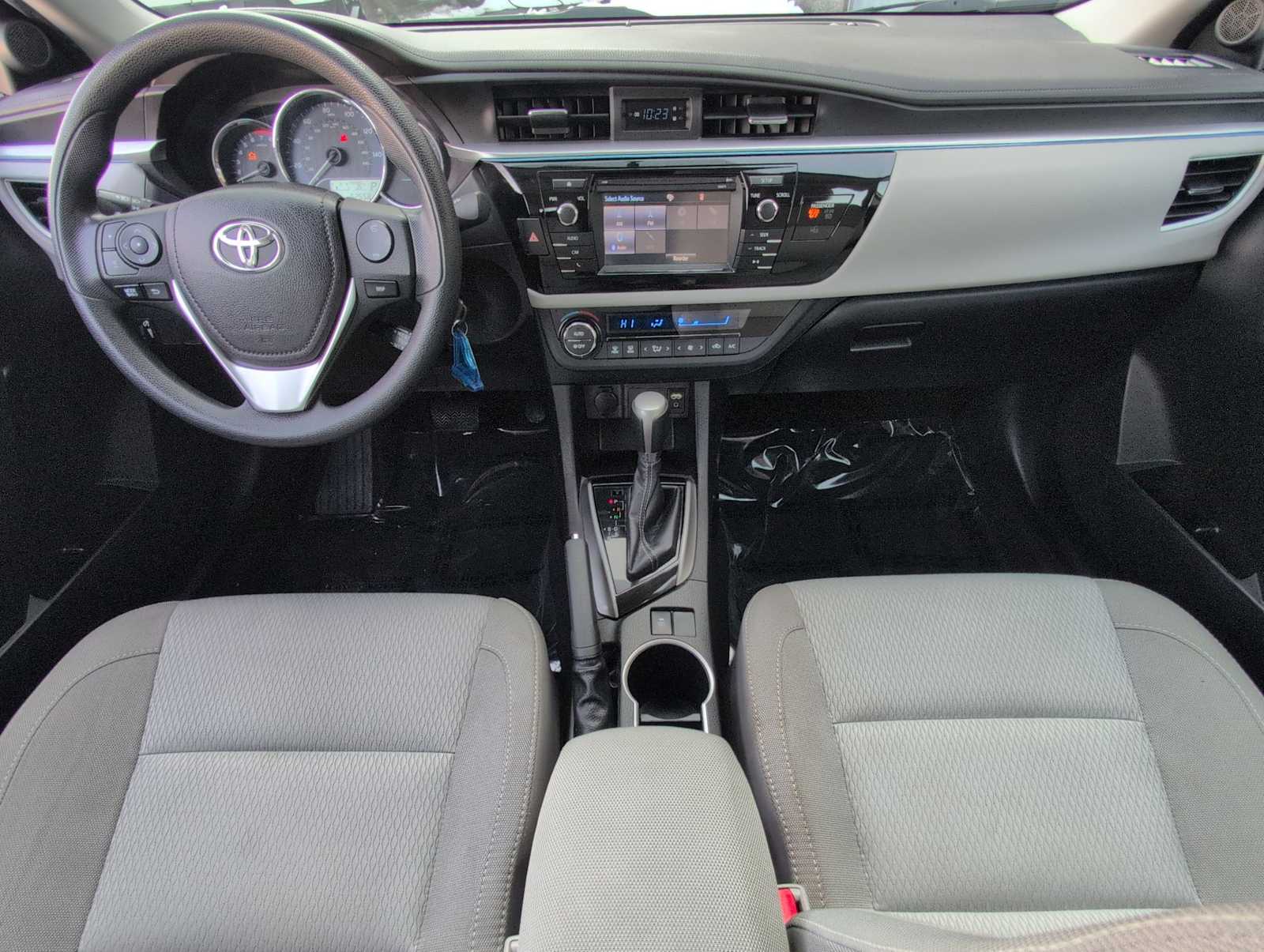 Thumbnail: 2016 Toyota Corolla - 16