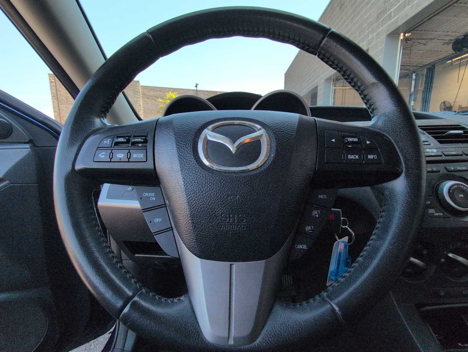 Thumbnail: 2012 Mazda Mazda3 - 21