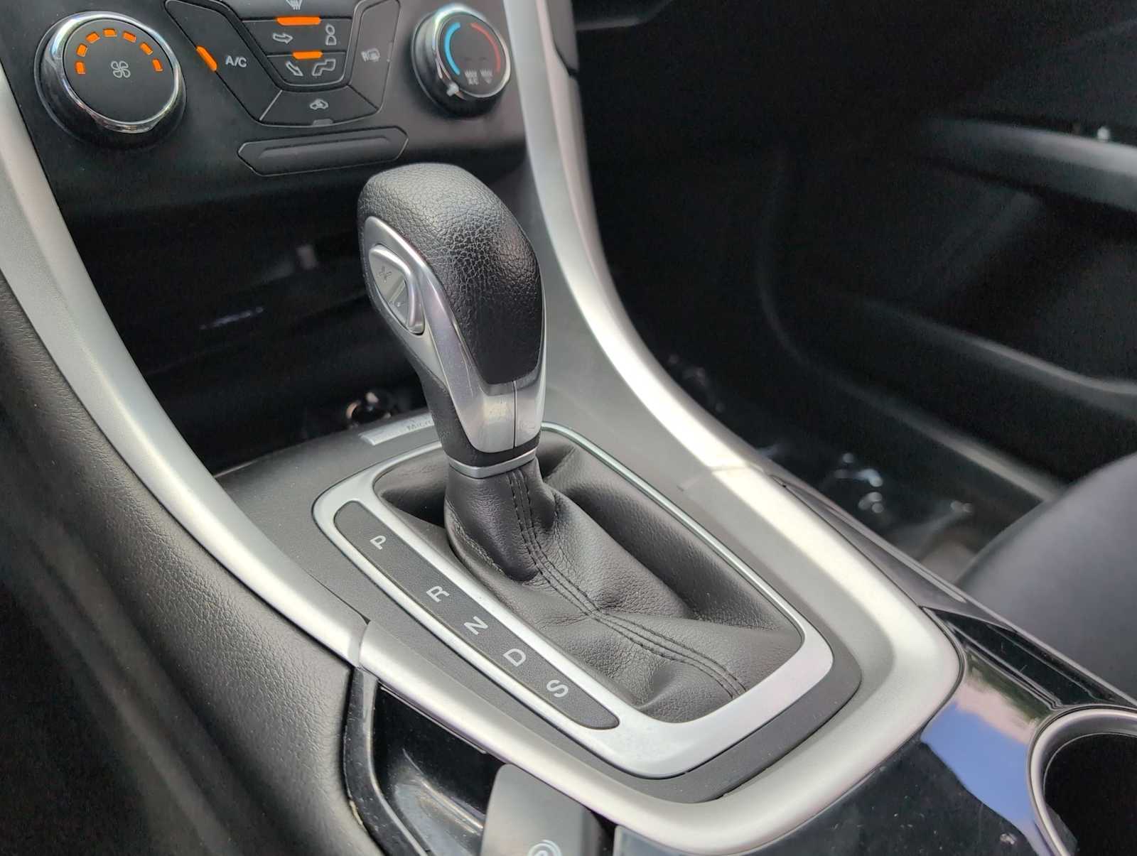Thumbnail: 2013 Ford Fusion - 28