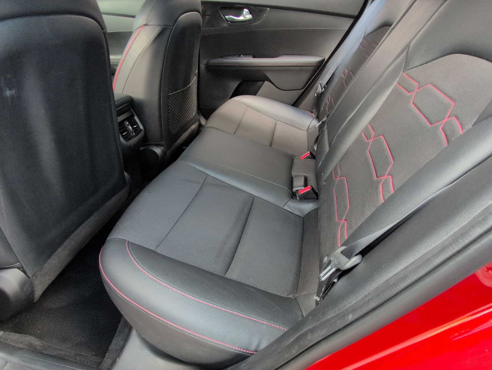 Thumbnail: 2020 Kia Forte - 19