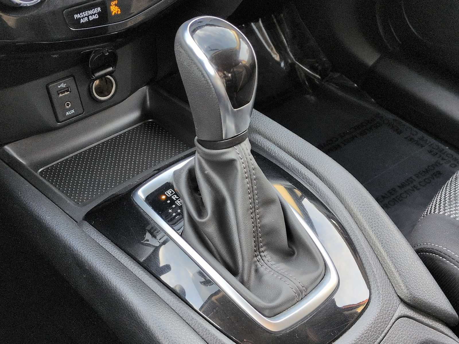 Thumbnail: 2017 Nissan Rogue Sport - 30