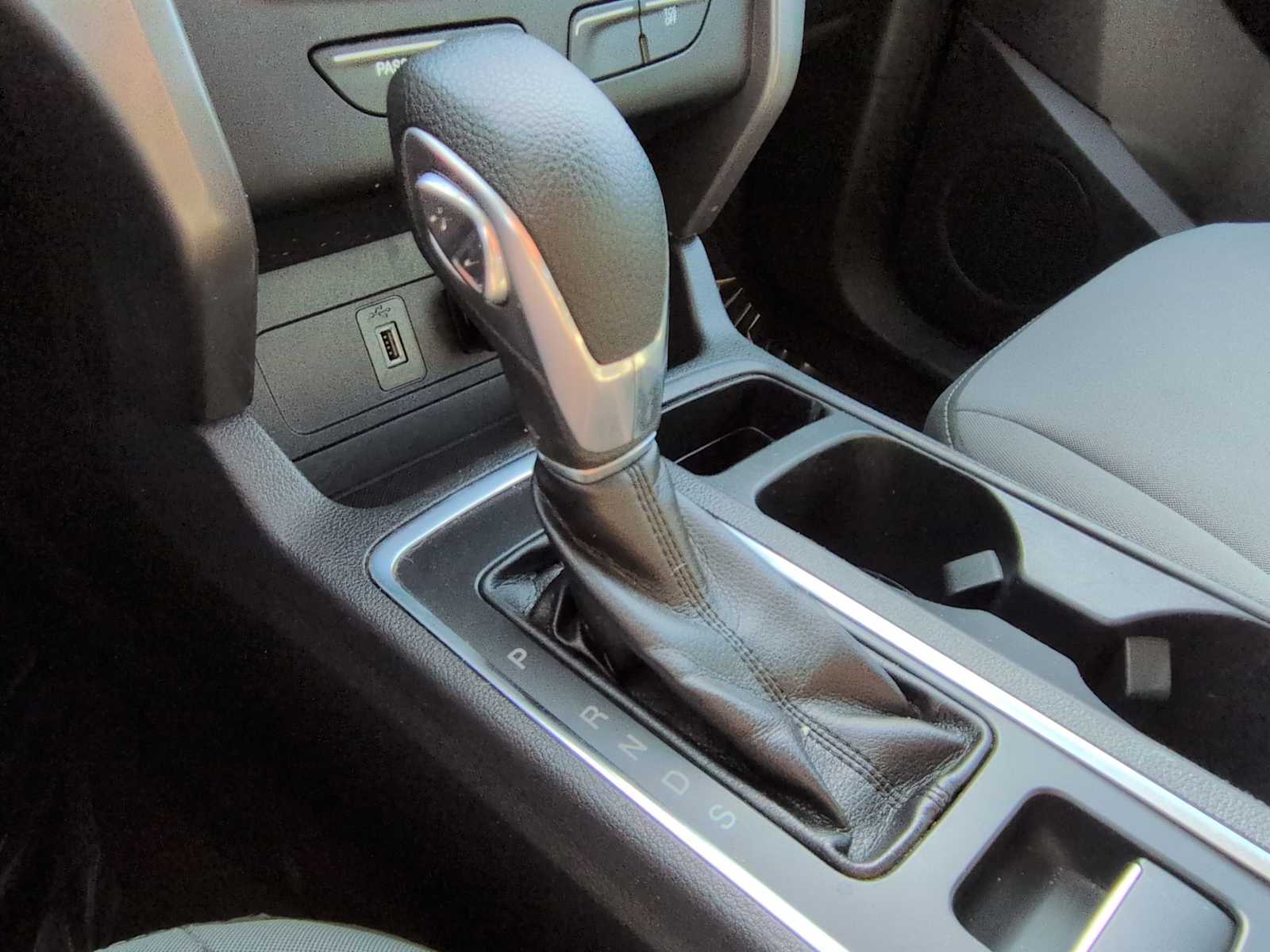 Thumbnail: 2019 Ford Escape - 32