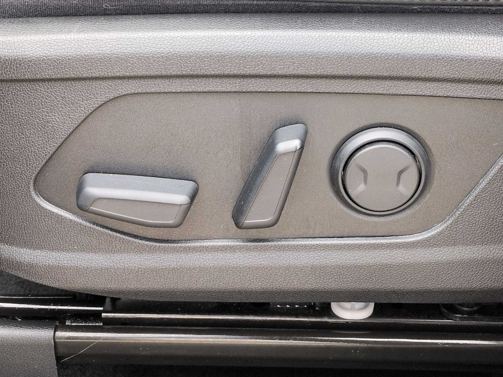 Thumbnail: 2021 Kia Sorento - 18