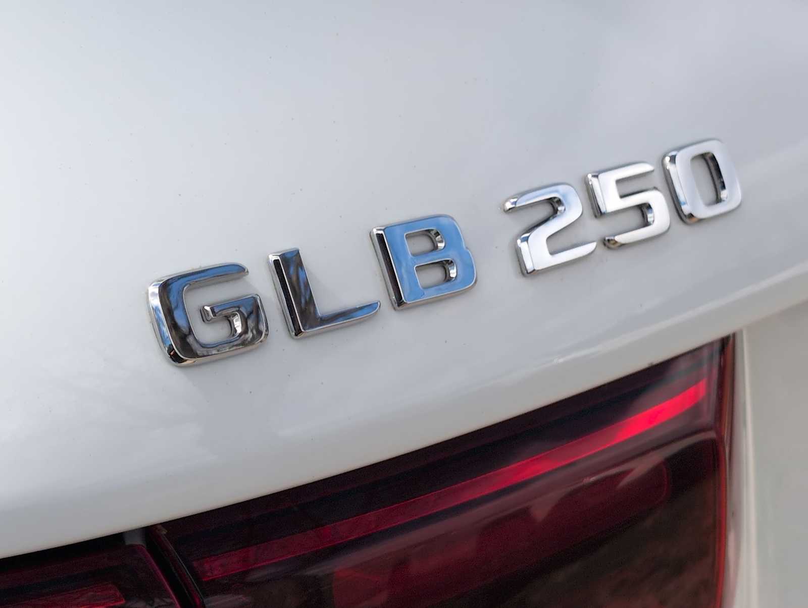 Thumbnail: 2024 Mercedes-Benz GLB - 13