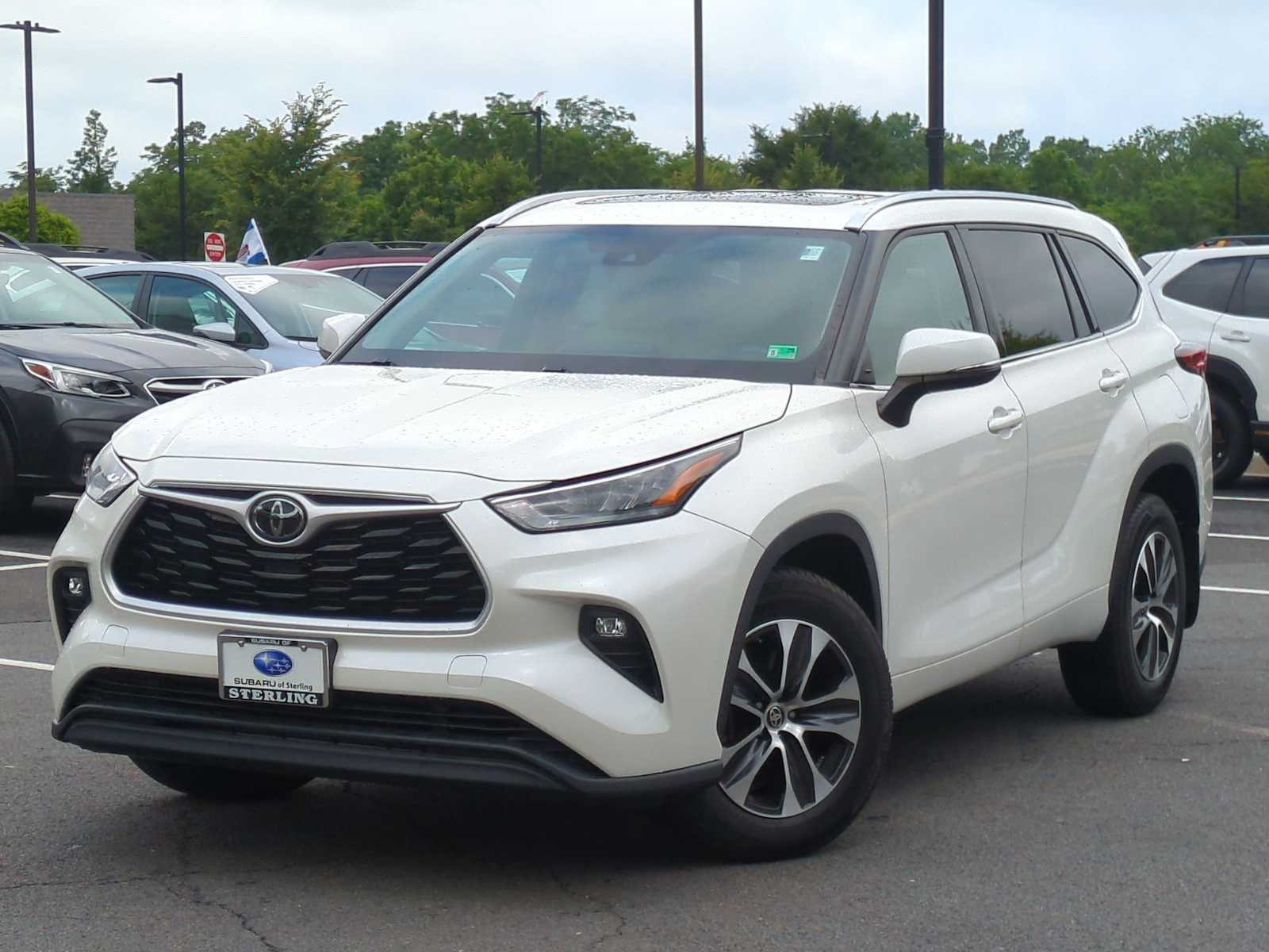 2020 Toyota Highlander XLE -
                  Sterling, VA