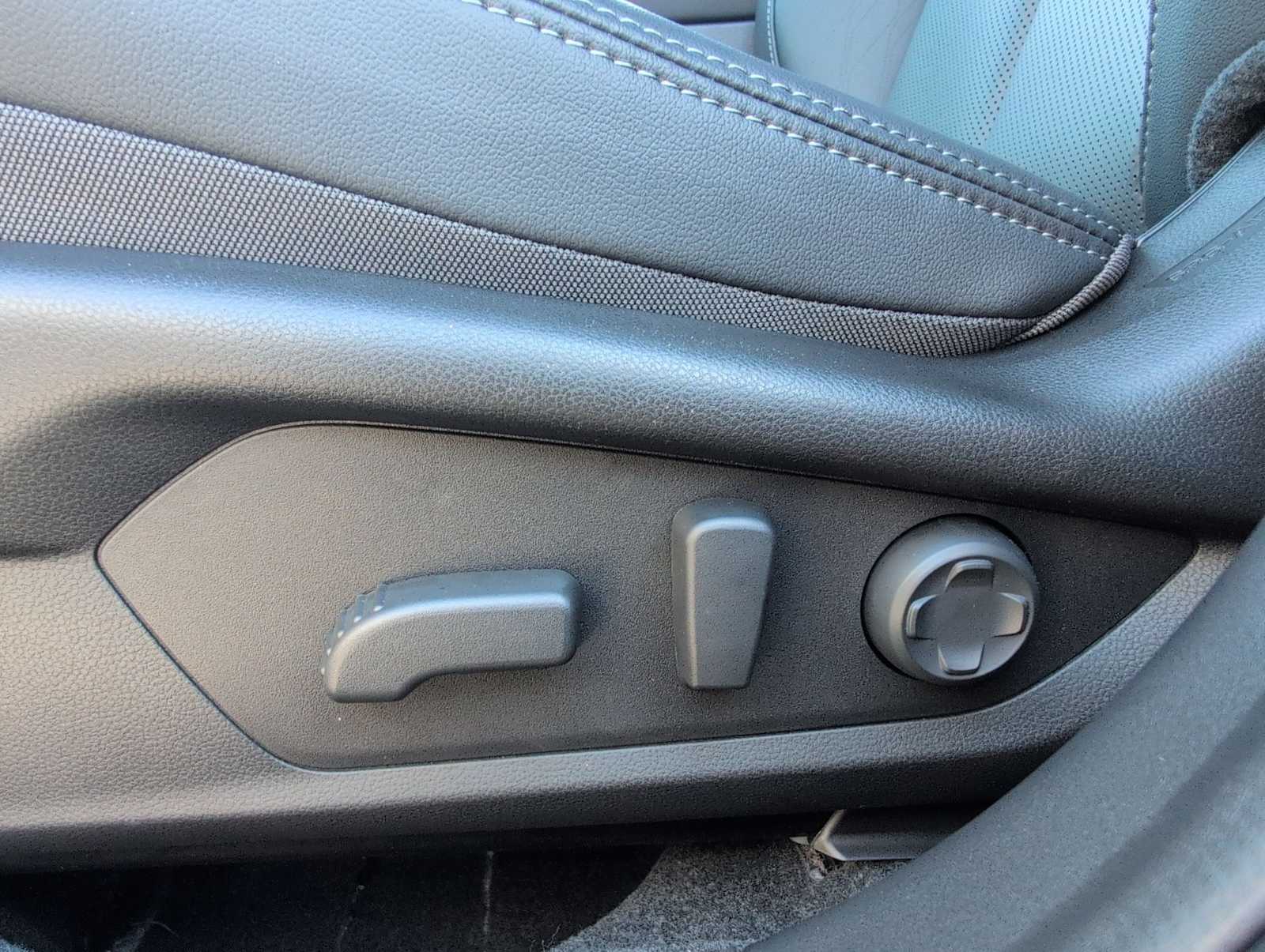 Thumbnail: 2026 Subaru Outback - 18