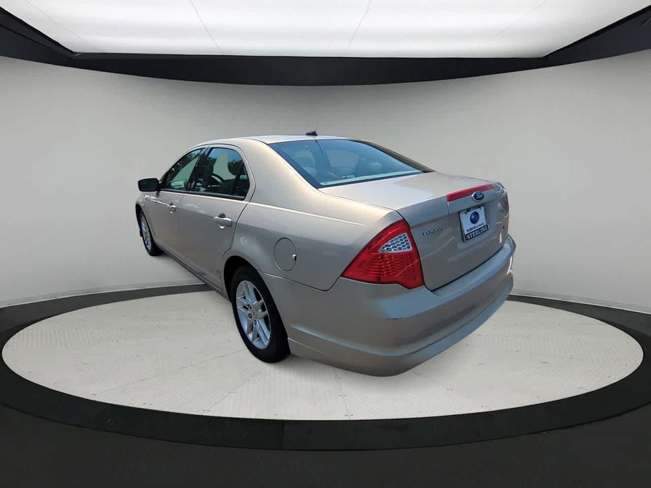 Thumbnail: 2010 Ford Fusion - 6